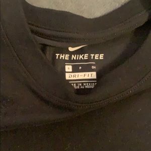 Men’s Nike tee